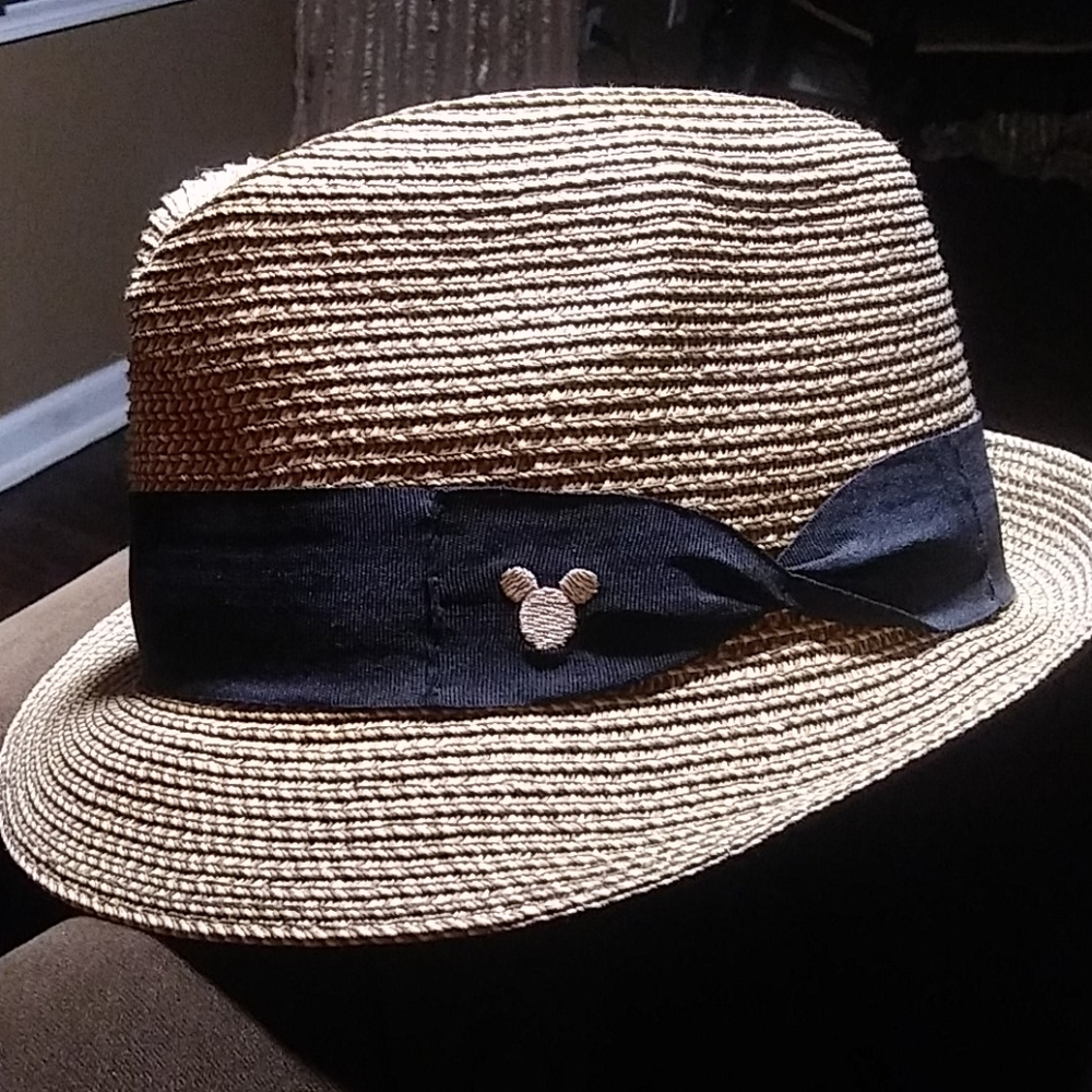 Straw fedora hat